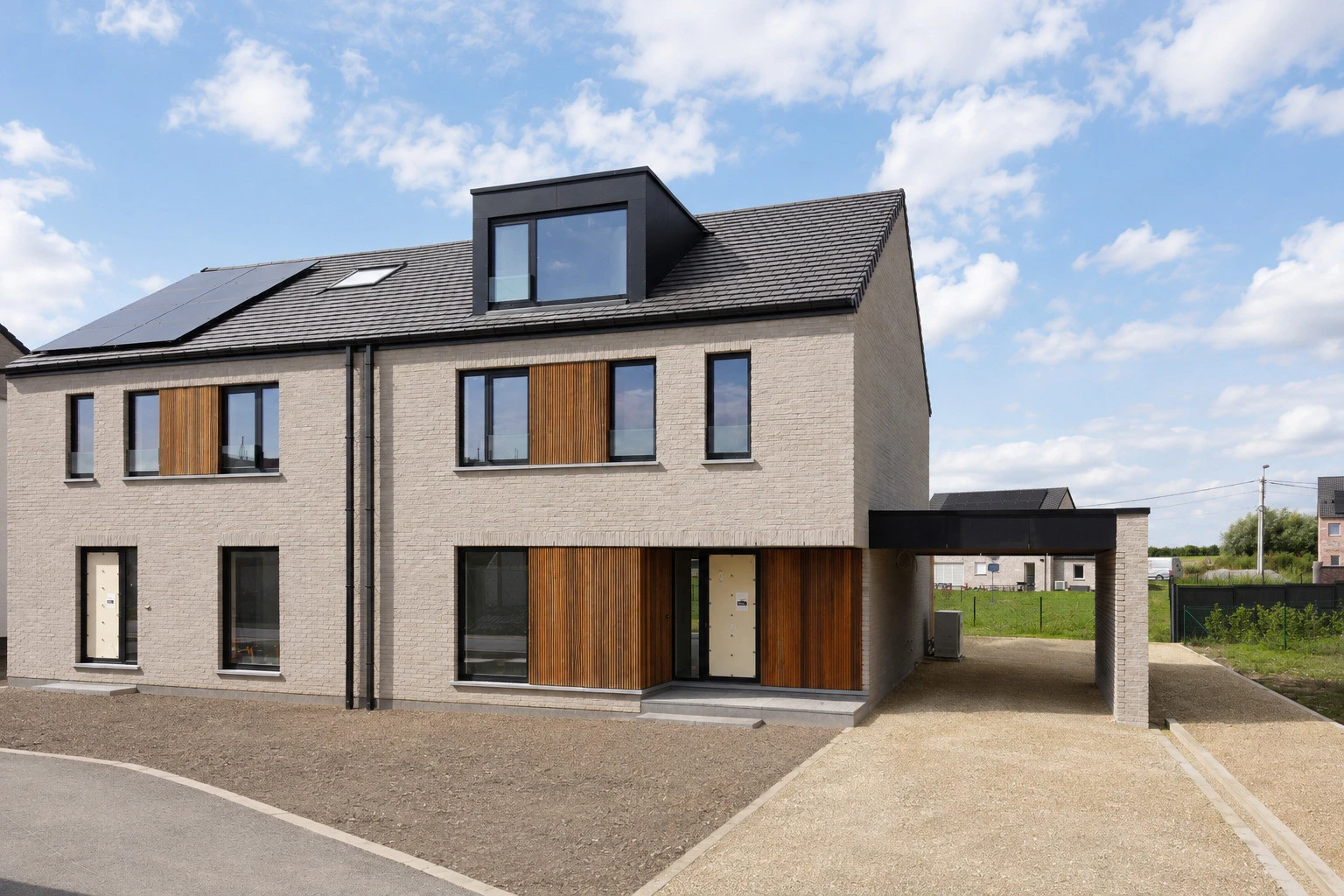 Voorgevel van de kijkwoning in Corbais
